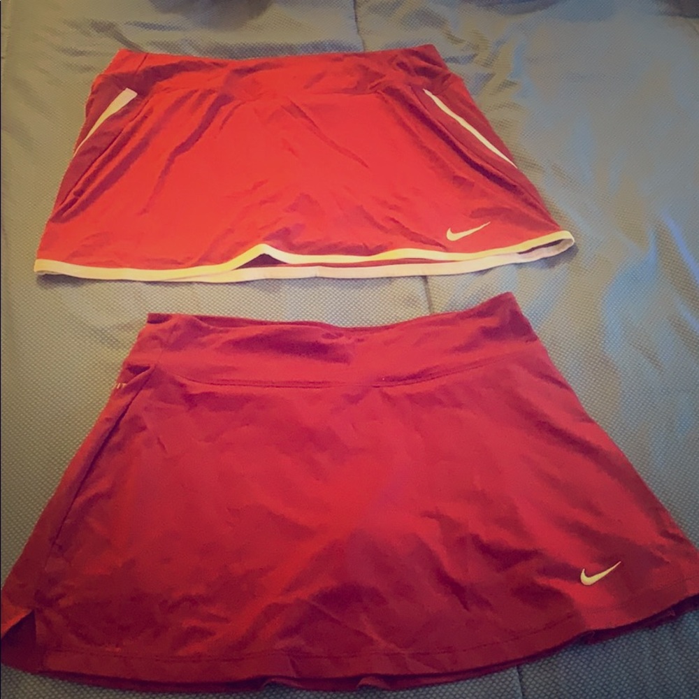 Maroon Nike tennis skirts